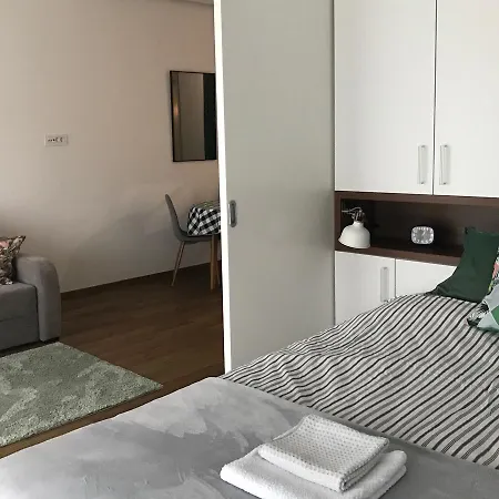 Cozy In Heart Of Apartment